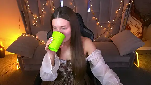 AshleyBaie online show from 04.14.26