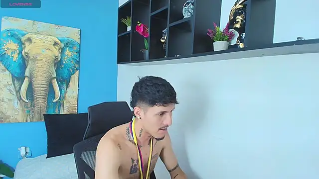ALEXXXTREM69 online show from 04.24.26