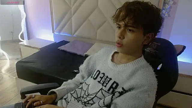 Elian tay online show from 04.17.26