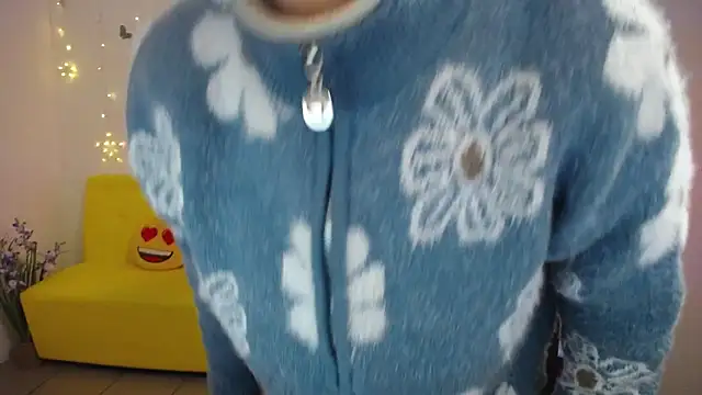 NikaMayu online show from 04.28.26