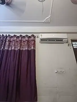 Snapshot of Aliyaa_bhat chatting on 06.05.26 Aliyaa bhat online show from 06.05.26