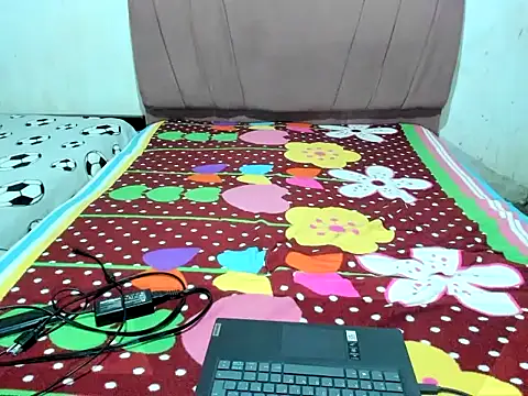 Junior bebe online show from 04.11.26