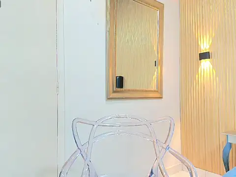 Fernanda Brown19 online show from 04.10.26