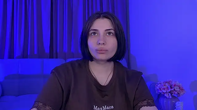 Snapshot of AdrianaToress chatting on 05.19.26 AdrianaToress online show from 05.19.26
