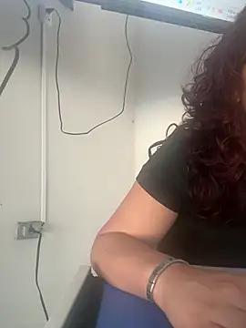 DirtyMerida online show from 04.14.26