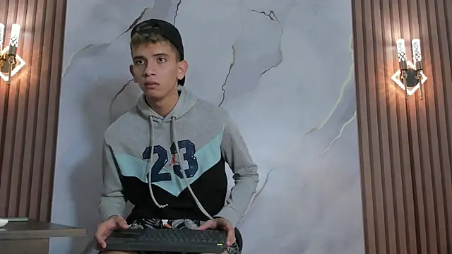 Ethanhot os online show from 04.11.26