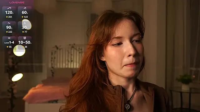 Snapshot of AvisKaplin chatting on 04.15.26 AvisKaplin online show from 04.15.26