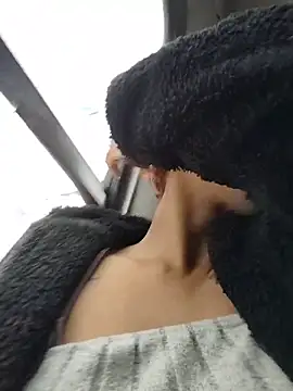 Mia 0-4 online show from 04.10.26