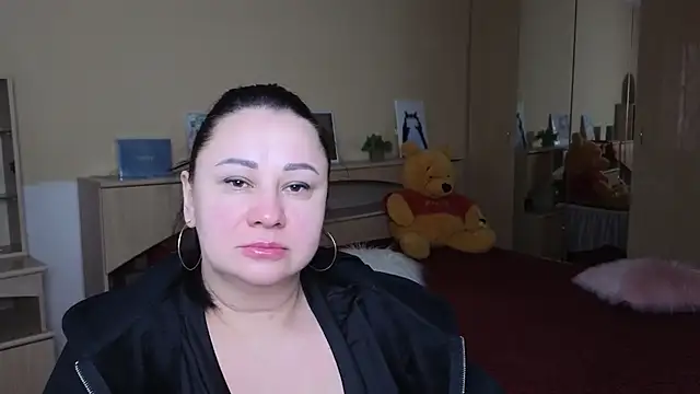 Mia Misteryy online show from 04.14.26