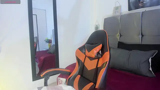 Saday wish online show from 04.15.26