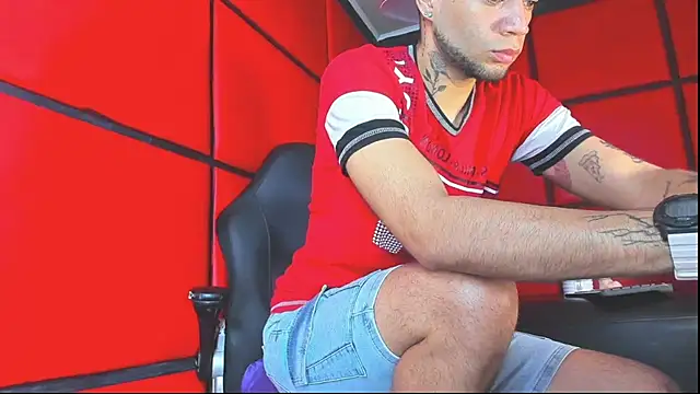 Daniel huge22 online show from 04.12.26