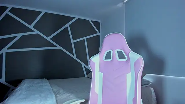 alexa fox0 online show from 04.15.26