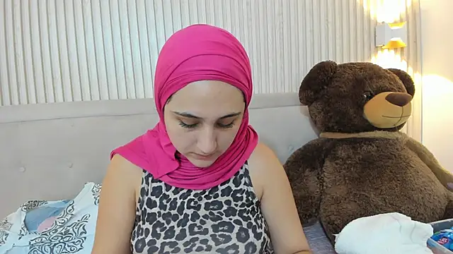 Snapshot of Shadya_habibi chatting on 04.16.26 Shadya habibi online show from 04.16.26