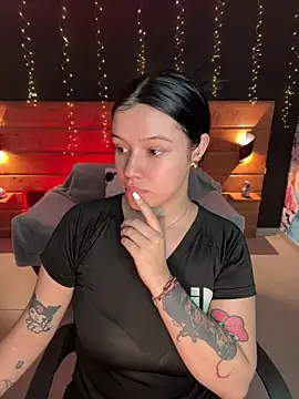 aria bloomer online show from 04.10.26