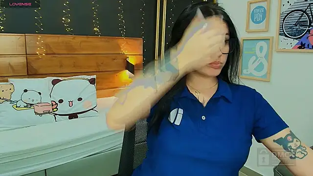 aria bloomer online show from 04.18.26