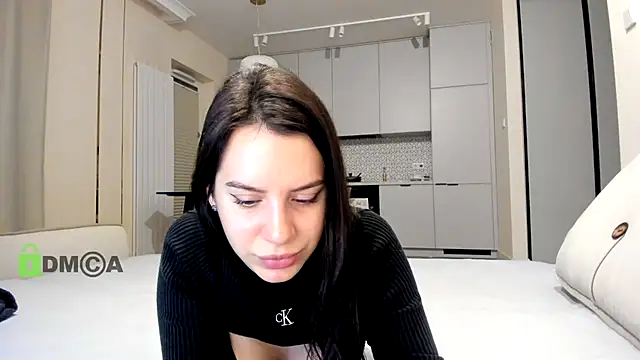 Snapshot of Candy48 chatting on 12.18.24 Candy48 online show from 12.18.24