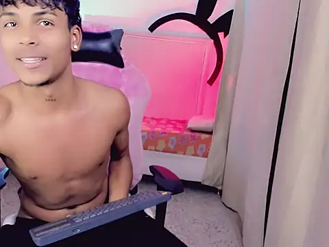 Angel foxc  online show from 04.17.26