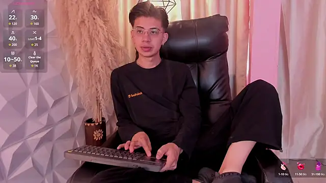 youn rider online show from 04.10.26