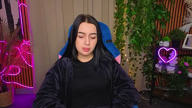 MargaretParker online show from 04.12.26