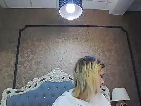 Ivy Quin online show from 04.15.26