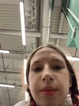 Snapshot of michelle_lovique chatting on 04.09.26 michelle lovique online show from 04.09.26