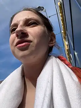 Snapshot of michelle_lovique chatting on 04.12.26 michelle lovique online show from 04.12.26