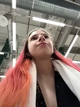 Snapshot of michelle_lovique chatting on 04.16.26 michelle lovique online show from 04.16.26