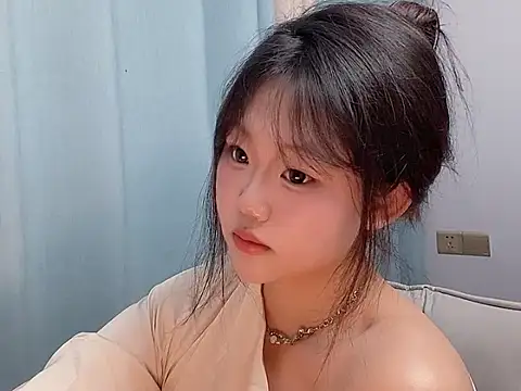 Lilababy00 online show from 04.10.26