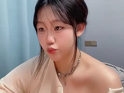 Lilababy00 online show from 04.11.26