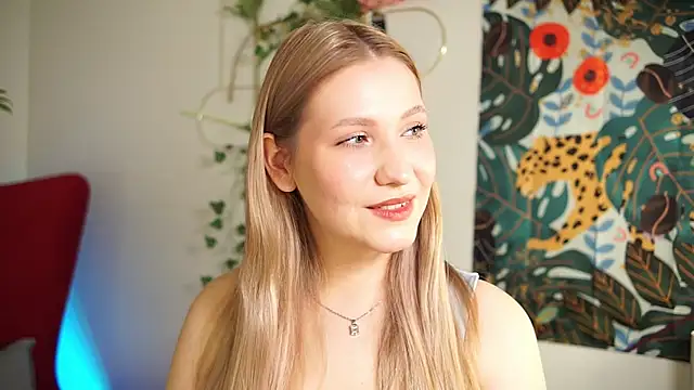 Emilicious online show from 04.18.26