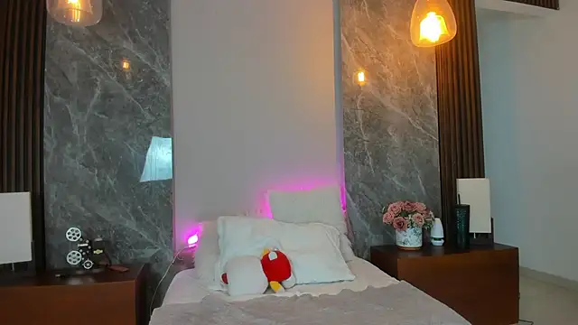 Snapshot of Scarlett_Evanss_ chatting on 04.13.26 Scarlett Evanss online show from 04.13.26