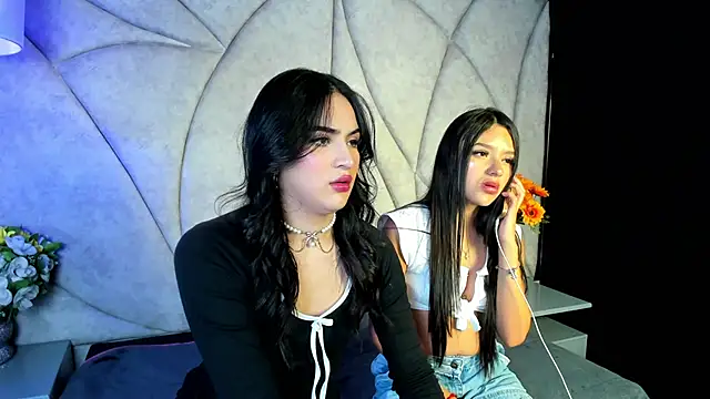 Kimora Blaze online show from 04.14.26