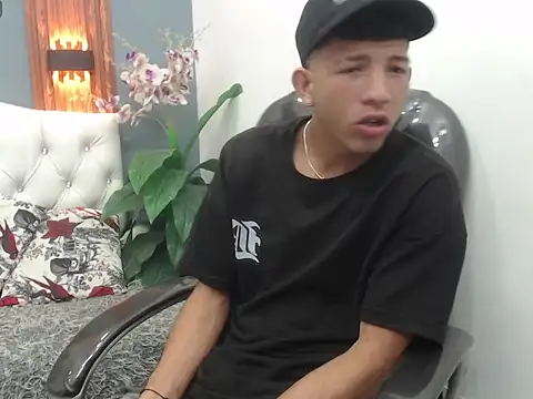 Alexander villa  online show from 04.12.26