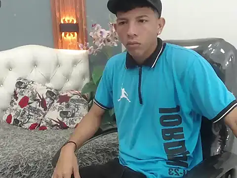 Alexander villa  online show from 04.14.26