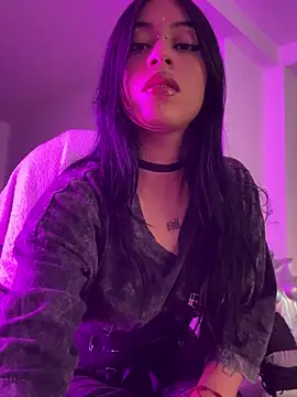 Kattze  online show from 04.13.26