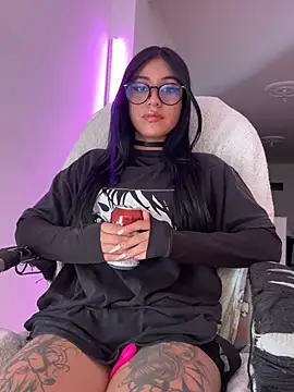 Kattze  online show from 04.14.26