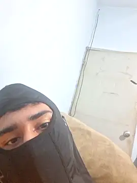 Snapshot of Frankito56 chatting on 04.14.26 Frankito56 online show from 04.14.26