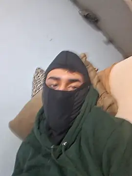 Snapshot of Frankito56 chatting on 04.15.26 Frankito56 online show from 04.15.26