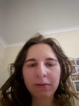 jade Montoe online show from 05.04.26