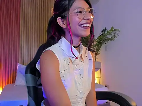 rosalita4  online show from 04.16.26