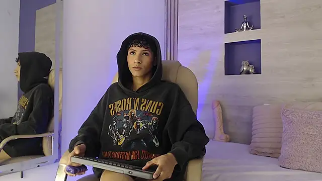 Velvet An online show from 04.17.26