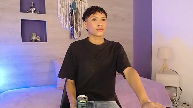 Velvet An online show from 05.02.26