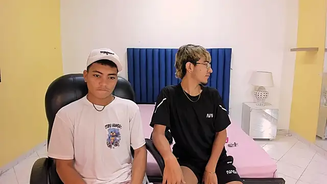 Juan saul1 online show from 04.13.26