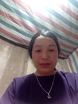 Snapshot of vanlucky2 chatting on 04.24.26 vanlucky2 online show from 04.24.26