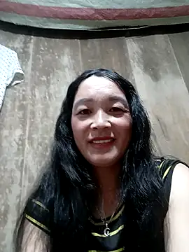 Snapshot of vanlucky2 chatting on 06.25.26 vanlucky2 online show from 06.25.26