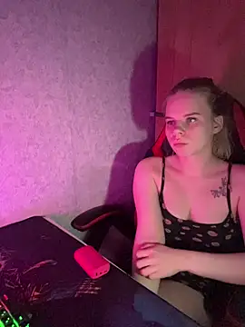 VioletEcho online show from 04.10.26