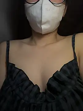 Tieu Vy online show from 04.13.26