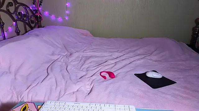 Sansarella online show from 03.22.26