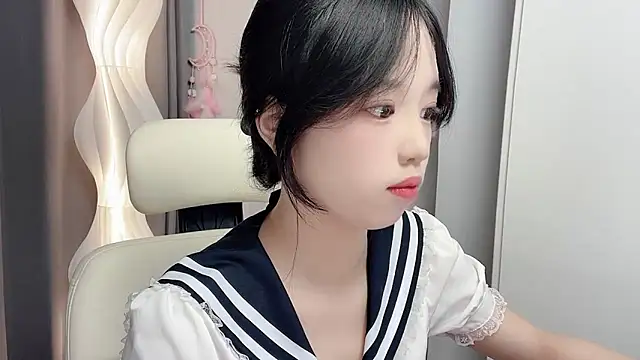 Snapshot of Xiaoqing00 chatting on 06.10.26 Xiaoqing00 online show from 06.10.26