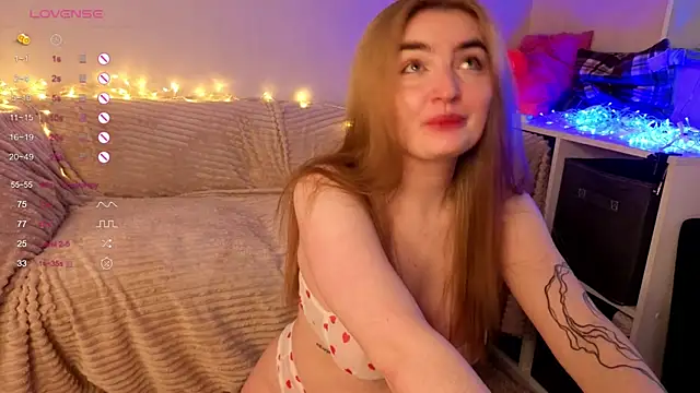 sweetandcuteee online show from 04.10.26